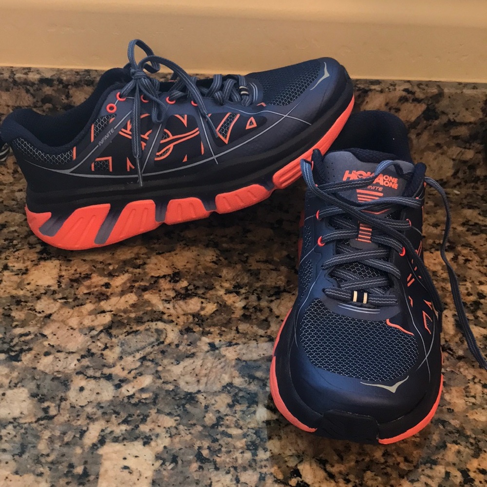 Hoka One One Infinite